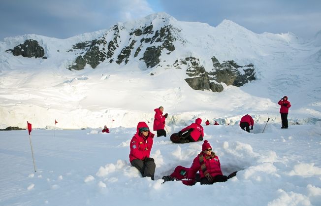 CAMPEN IN DER ANTARKTIS