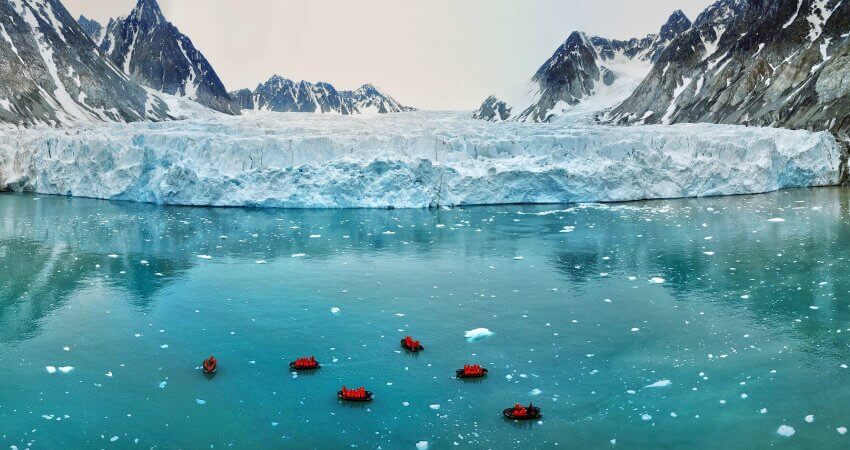 Ein ganz normaler Tag auf einer Arktis Expeditionskreuzfahrt