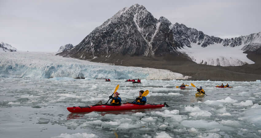 kayaking-in-svalbard-3